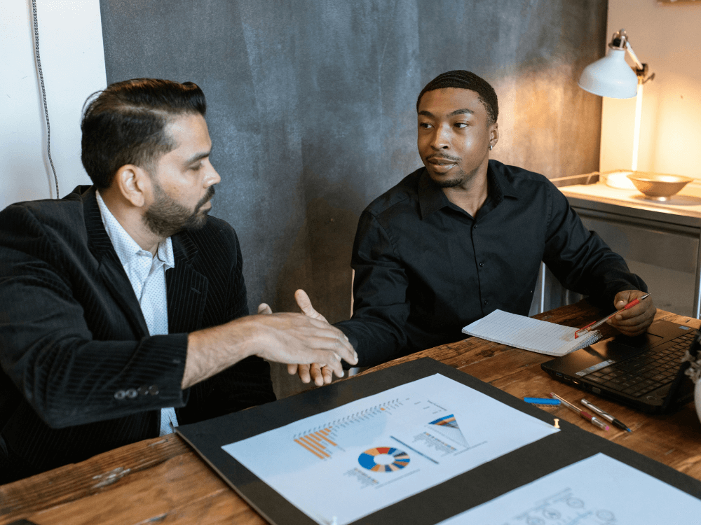 Afiliado ou Coprodutor: entenda a diferença e descubra quem lucra mais em 2025 tabela de ganhos entre afiliado e coprodutor